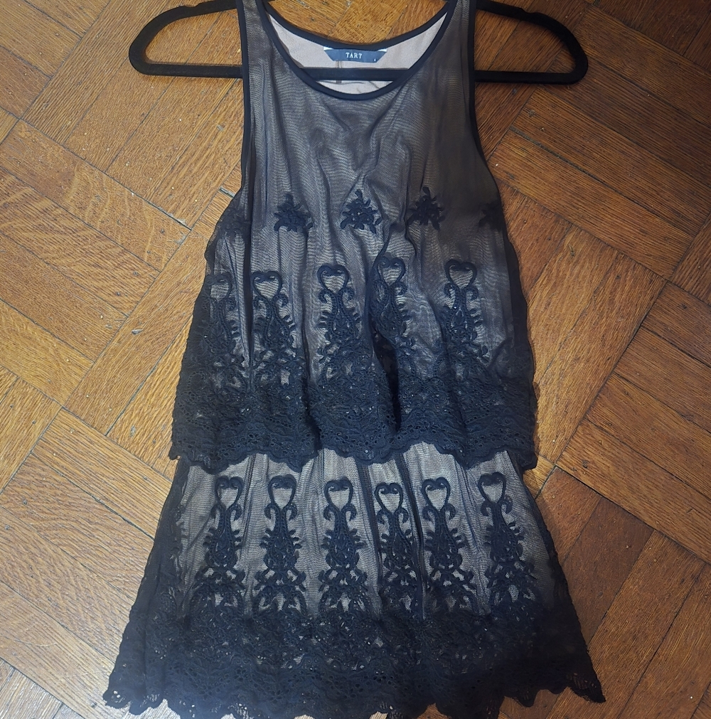Elegant Black Frech Lace Sleeveless Top By TART sz Small